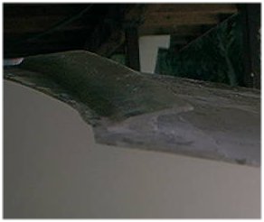 The lip on the upper cowl
